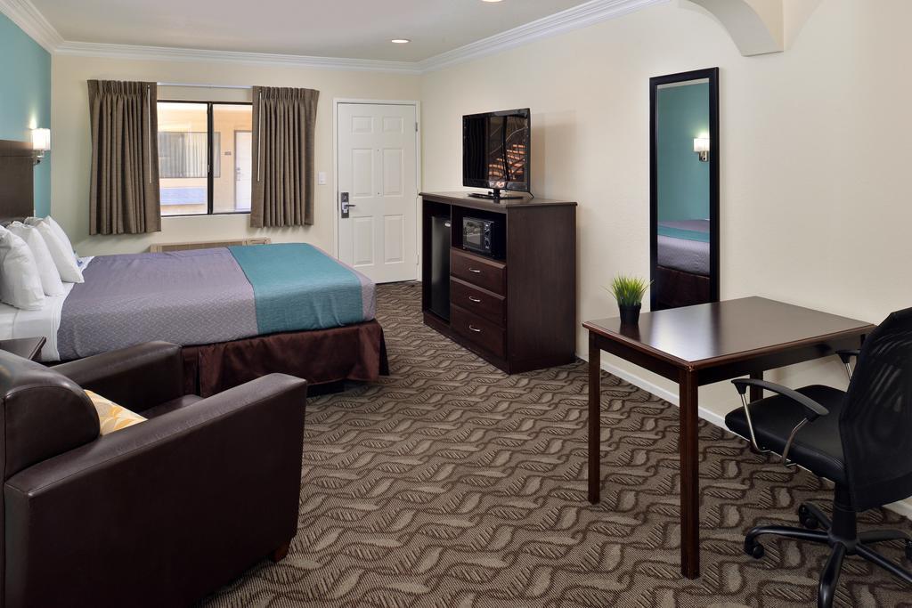 Rodeway Inn & Suites Inglewood Exterior foto