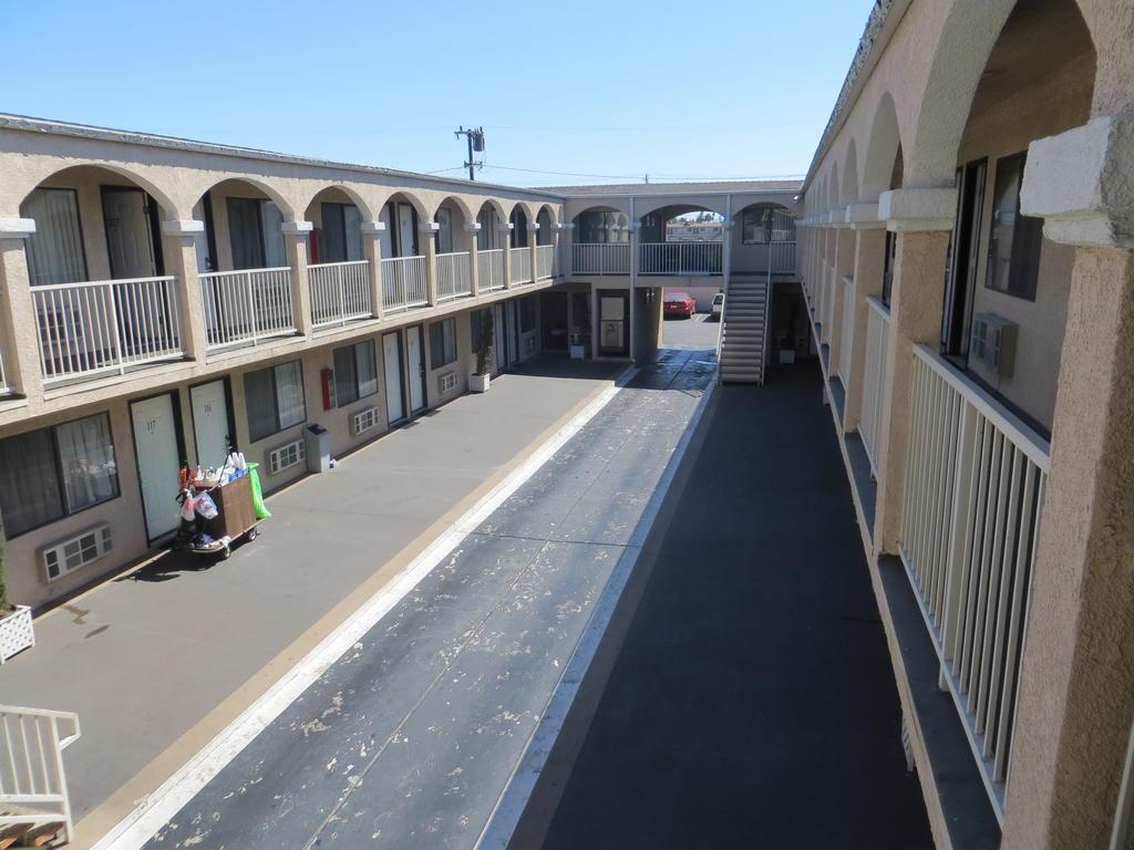 Rodeway Inn & Suites Inglewood Exterior foto