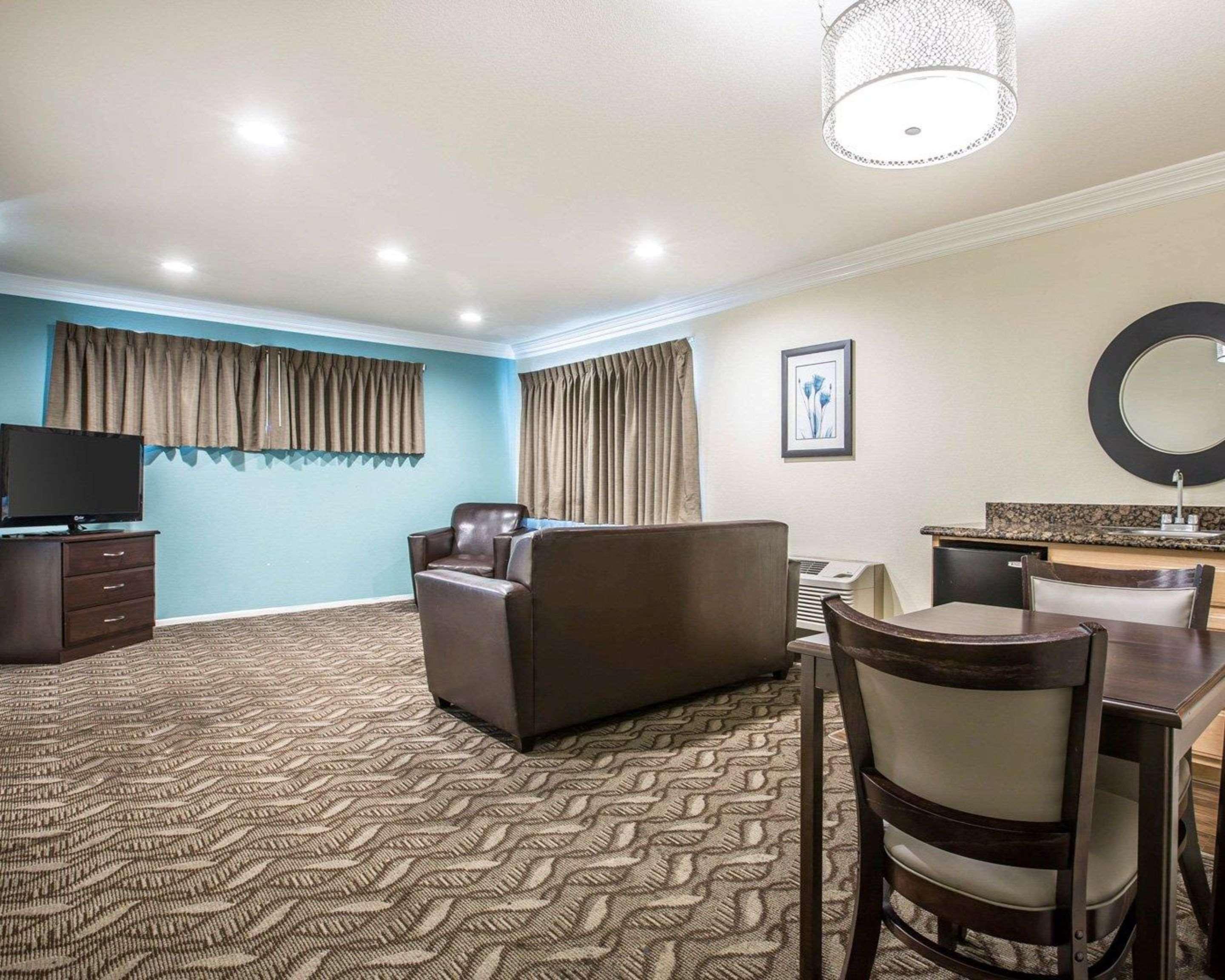 Rodeway Inn & Suites Inglewood Exterior foto